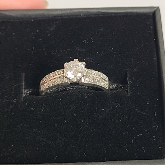 Vintage CZ Pave Crystal Prong Set 2 Row Sterling Silver Band Ring - Picture 2 of 12